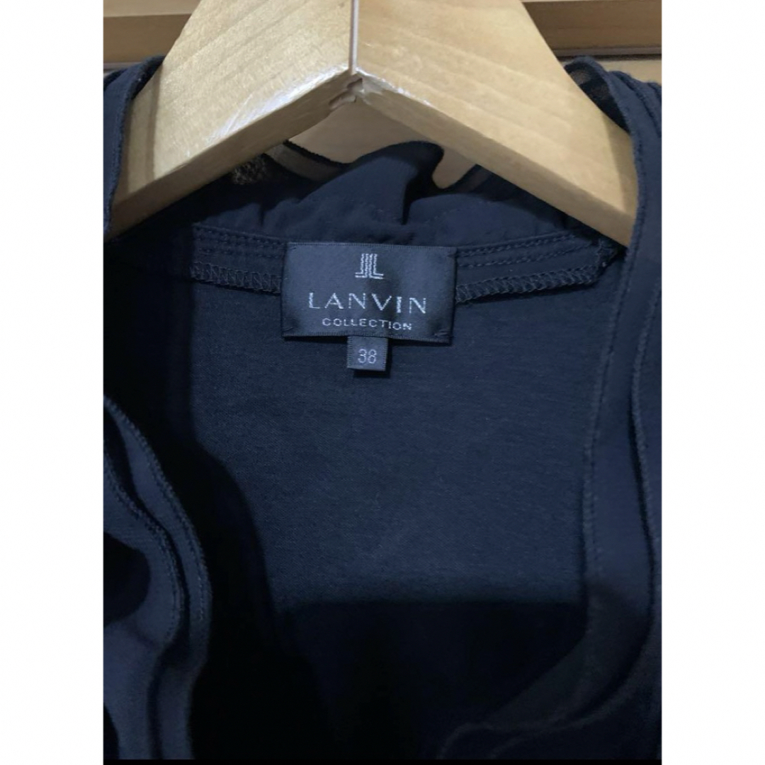 LANVIN COLLECTION(ランバンコレクション)のLANVIN COLLECTION    Ｖネックチュールフリルトップス  レディースのトップス(カットソー(長袖/七分))の商品写真