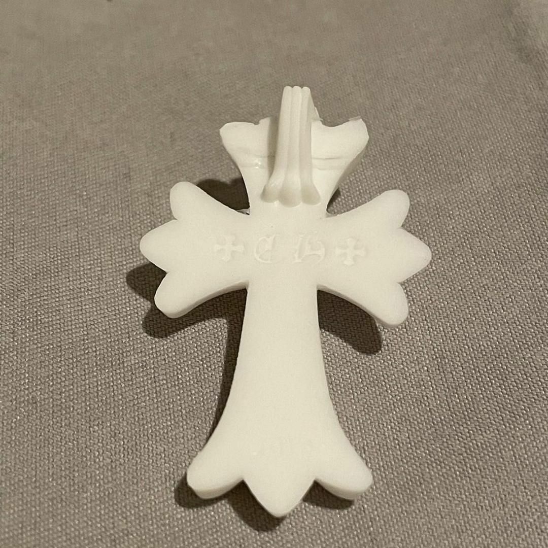 【ホワイト】シリコンネックレス　クロス ネックレス 十字架 ラバー シリコン メンズのアクセサリー(ネックレス)の商品写真