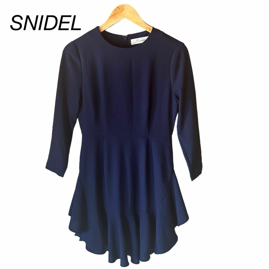SNIDEL(スナイデル)のスナイデル ネイビー ドレス ワンピース レディースのワンピース(ミニワンピース)の商品写真