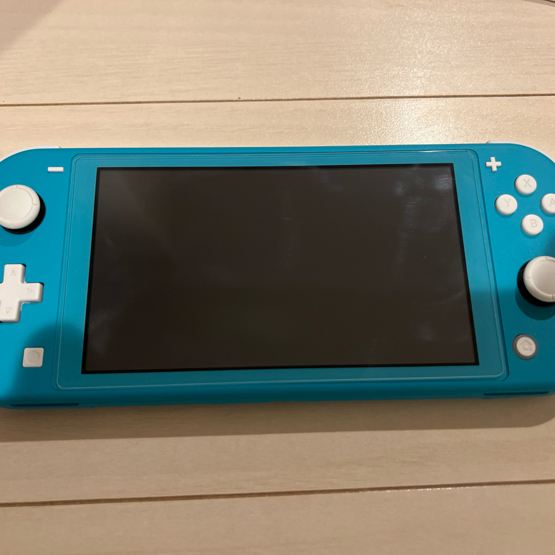 Switch LITE 美品 エンタメ/ホビーのゲームソフト/ゲーム機本体(携帯用ゲーム機本体)の商品写真