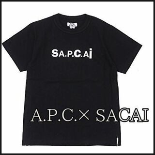 サカイ(sacai)の【A.P.C.× SACAI 】ロゴ Tシャツ 　黒 　サイドジップ 　KIYO(Tシャツ/カットソー(半袖/袖なし))