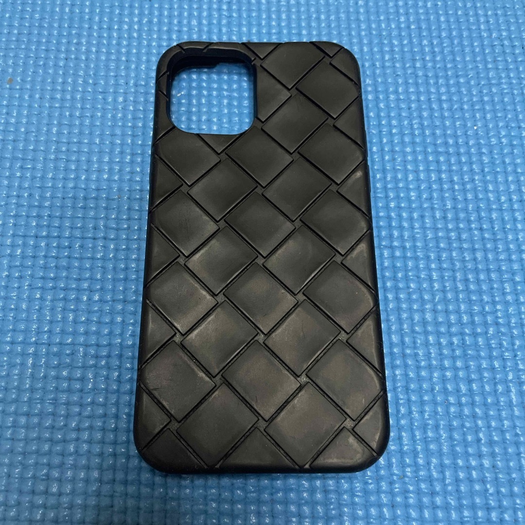 Bottega Veneta(ボッテガヴェネタ)のボッテガヴェネタ　iPhone12ケース スマホ/家電/カメラのスマホアクセサリー(iPhoneケース)の商品写真