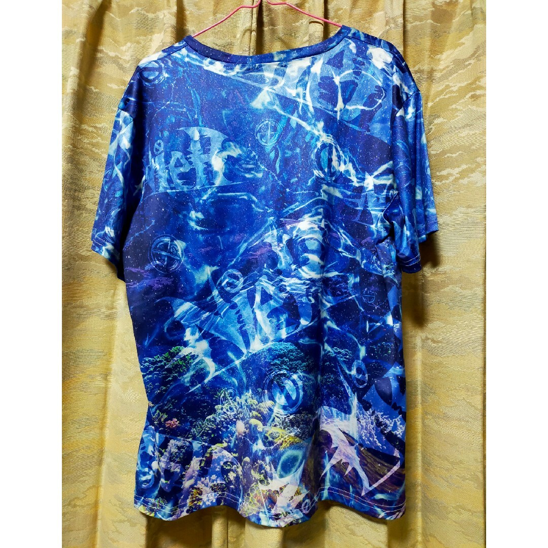 NieR Clothing(ニーアクロージング)のNieR ニーア 半袖Tシャツ海柄 メンズのトップス(Tシャツ/カットソー(半袖/袖なし))の商品写真