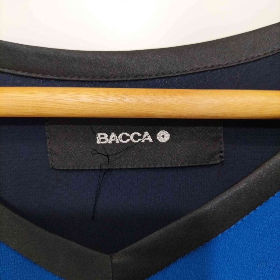 BACCA(バッカ)のBACCA(バッカ) Vネック ショートスリーブ 膝丈ワンピース レディース レディースのワンピース(その他)の商品写真