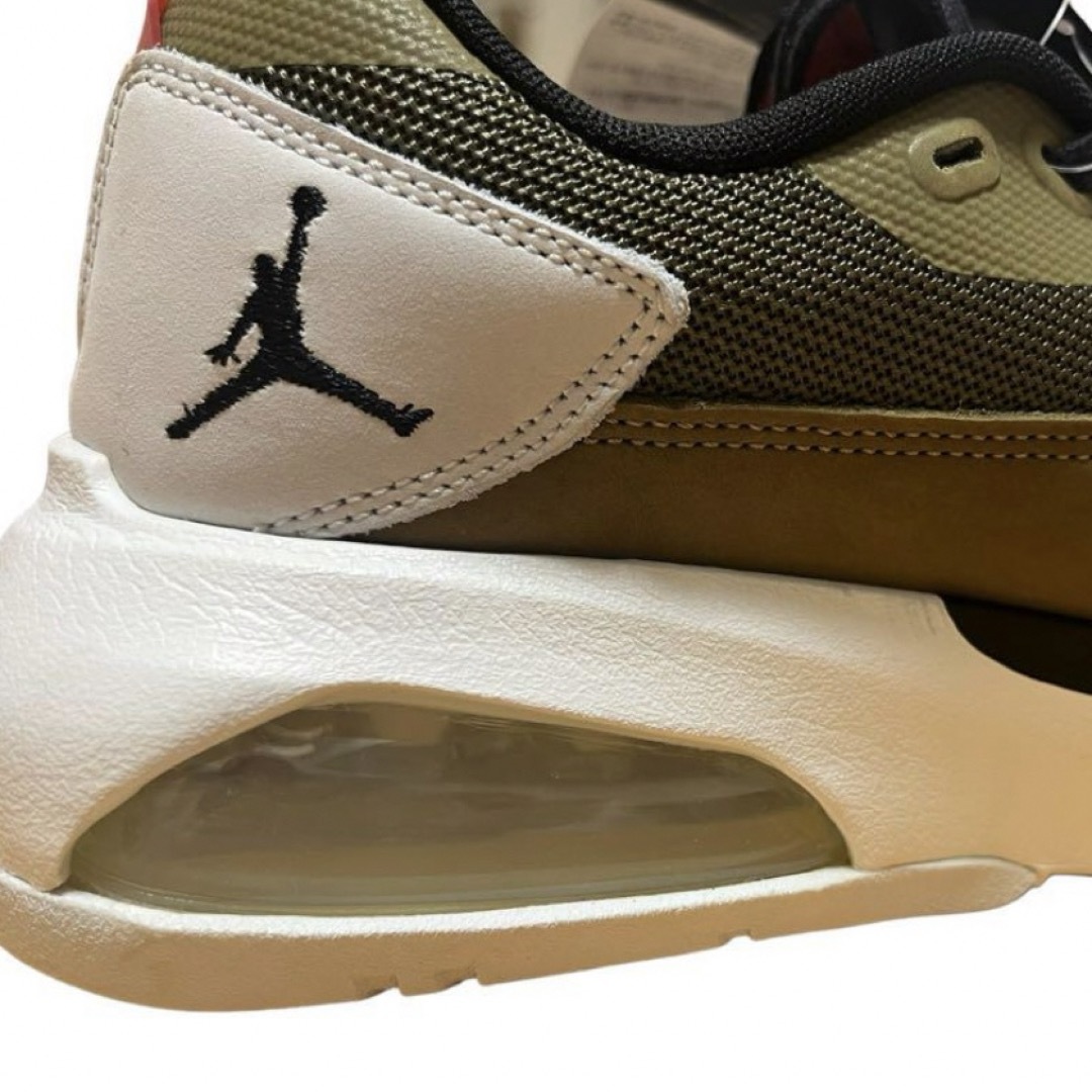 Jordan Brand（NIKE）(ジョーダン)のNIKE ナイキ ジョーダン スニーカー  JORDAN AIR 200E メンズの靴/シューズ(スニーカー)の商品写真