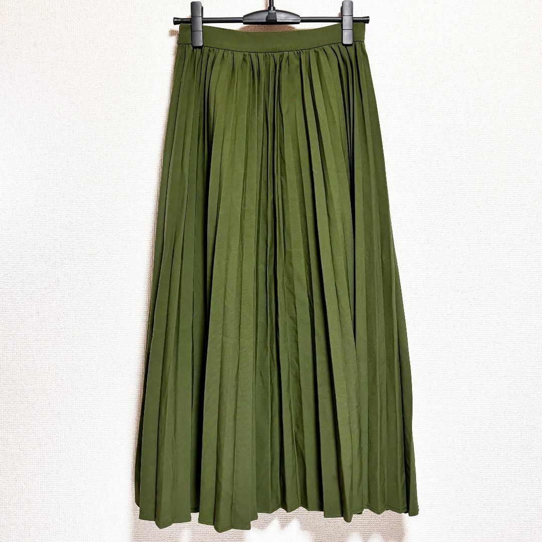 moussy(マウジー)のMOUSSY　マウジー　プリーツ　ロング　スカート　緑　グリーン　体形隠し レディースのスカート(ロングスカート)の商品写真