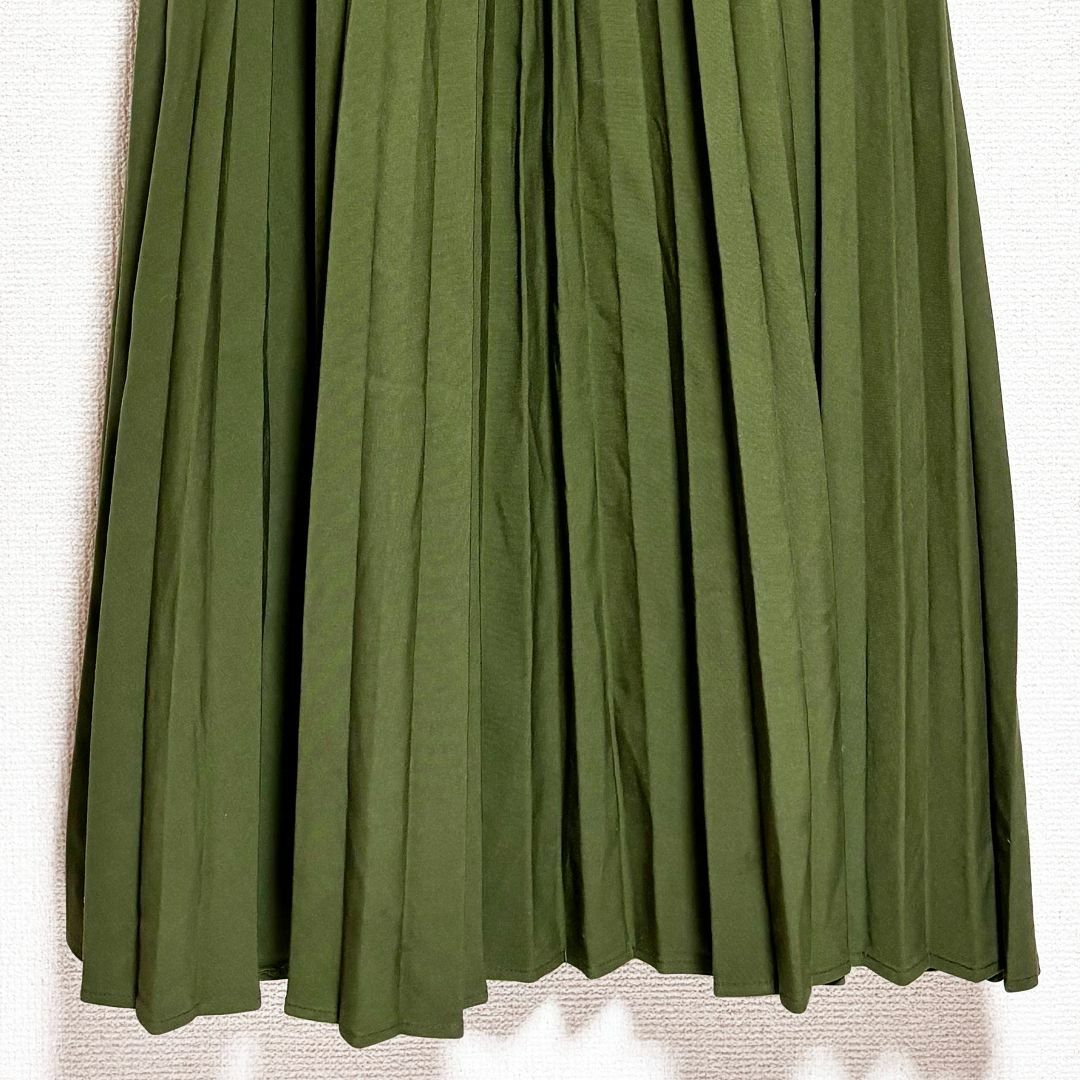 moussy(マウジー)のMOUSSY　マウジー　プリーツ　ロング　スカート　緑　グリーン　体形隠し レディースのスカート(ロングスカート)の商品写真