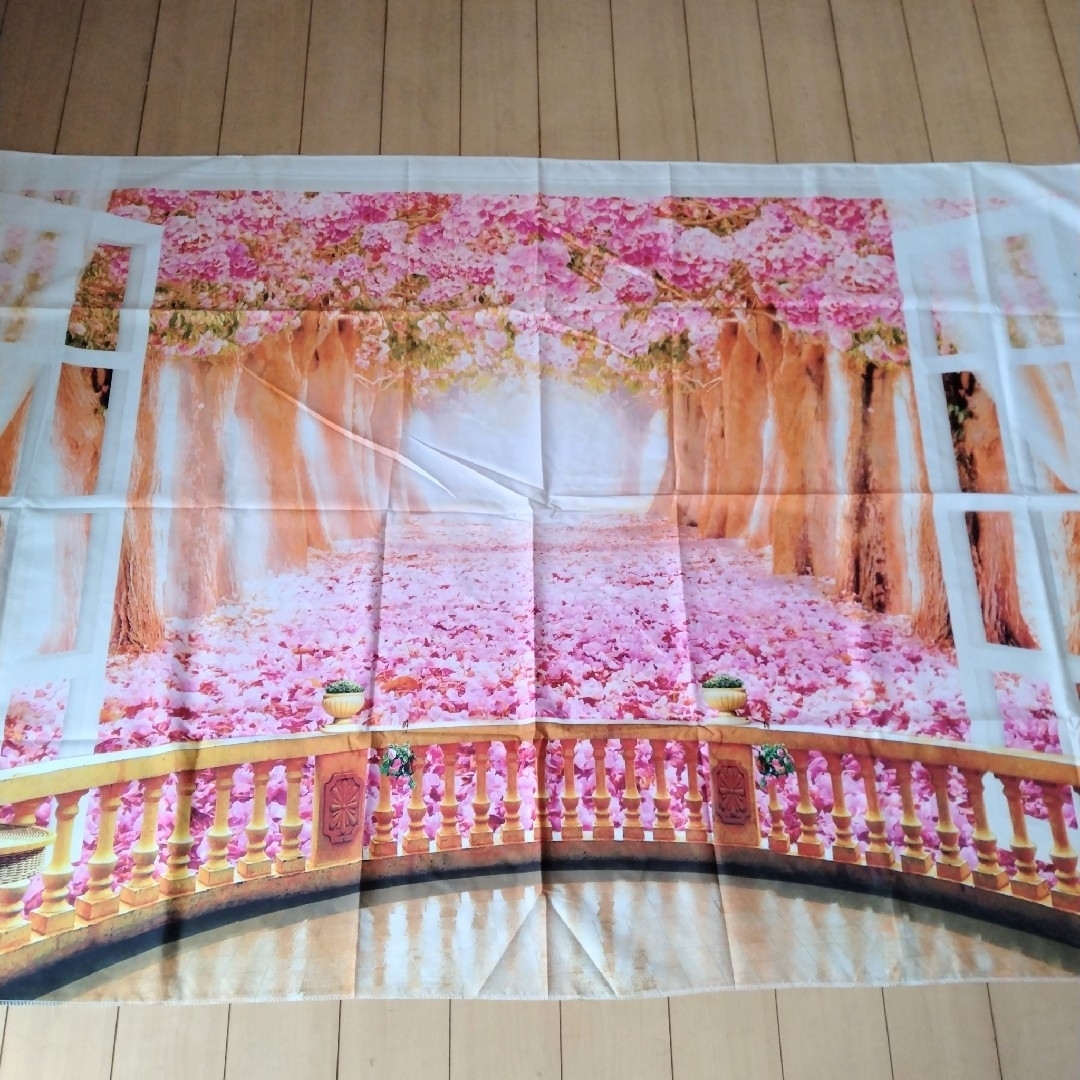 新品 背景布 タペストリー 桜のトンネル 風景 写真 撮影 インテリア エンタメ/ホビーの美術品/アンティーク(絵画/タペストリー)の商品写真