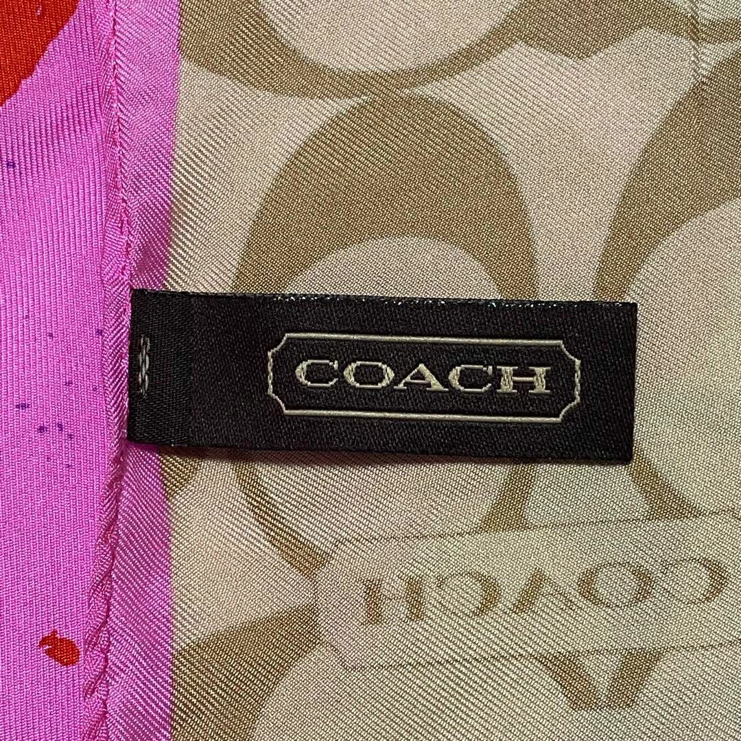 COACH(コーチ)の★COACH★ スカーフ Cロゴ 花 シルク ベージュ ピンク レッド レディースのファッション小物(バンダナ/スカーフ)の商品写真