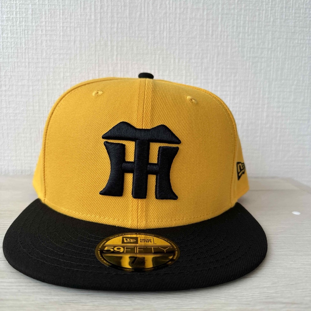NEW ERA(ニューエラー)の阪神タイガース ニューエラ 59FIFTY Cap ゴールドイエロー 7 3/4 メンズの帽子(キャップ)の商品写真