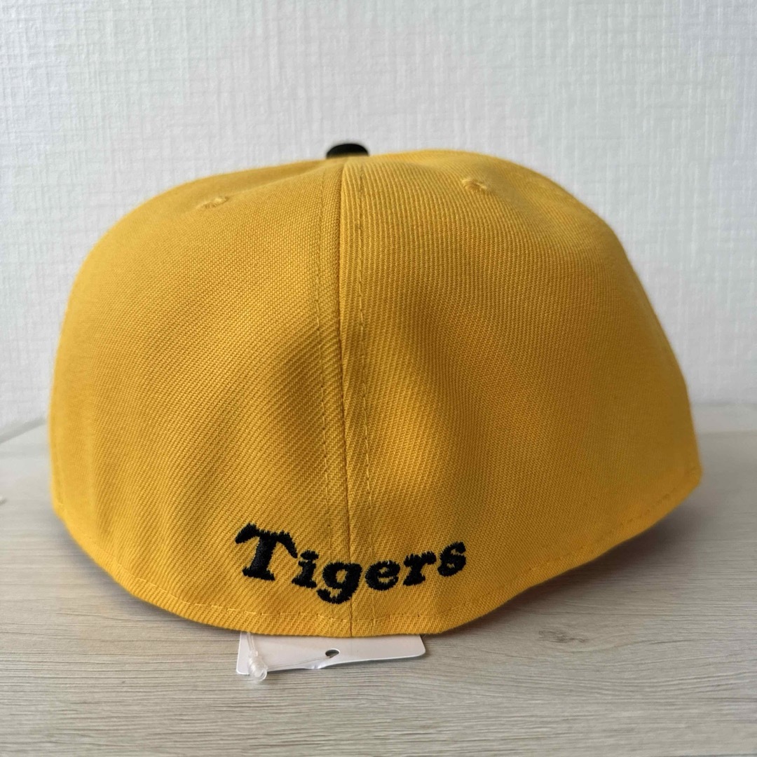 NEW ERA(ニューエラー)の阪神タイガース ニューエラ 59FIFTY Cap ゴールドイエロー 7 3/4 メンズの帽子(キャップ)の商品写真