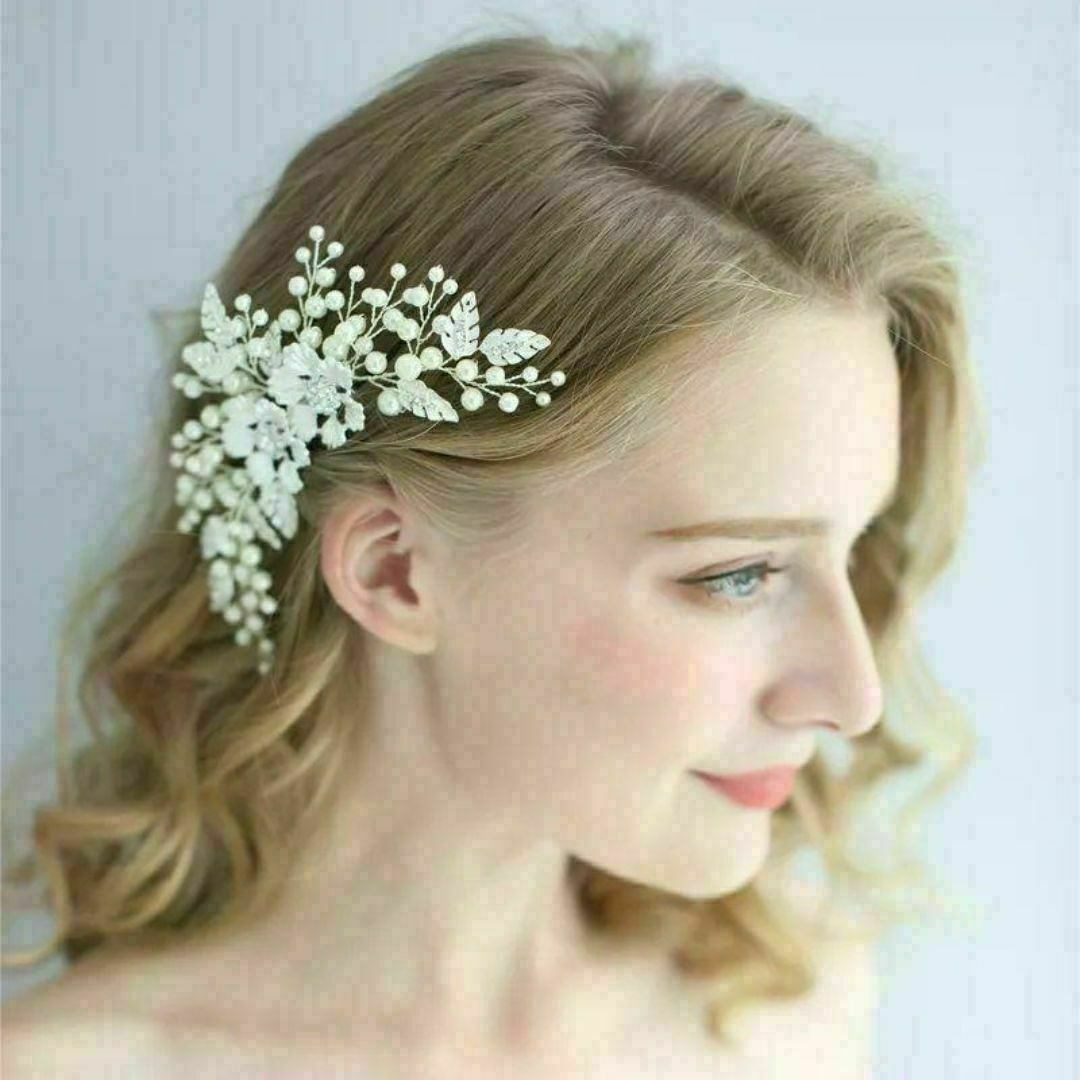 シルバー　ヘッドドレス　ブライダル　結婚式　ヘアアクセサリー　髪飾り　花柄　和装 レディースのフォーマル/ドレス(ウェディングドレス)の商品写真