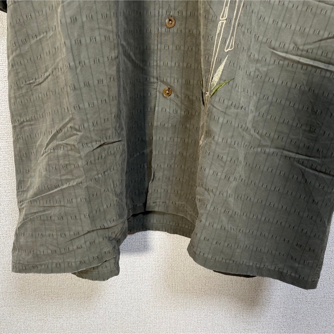 【アロハシャツ】半袖柄シャツレーヨン　モスグリーン　バンブー竹　刺繍37 メンズのトップス(シャツ)の商品写真