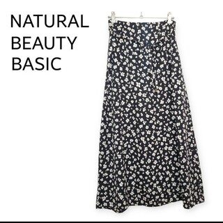 ナチュラルビューティーベーシック(NATURAL BEAUTY BASIC)のNATURAL BEAUTY BASIC 花柄 ロング フレア スカート 黒(ロングスカート)