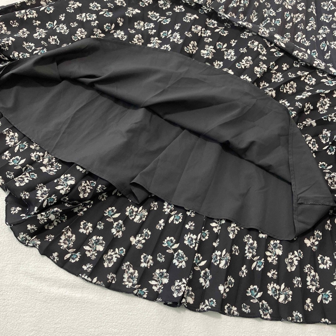 PLST(プラステ)のPLST プラステ　 レディース　花柄　ロングスカート　Sサイズ　黒　白　 レディースのスカート(ロングスカート)の商品写真