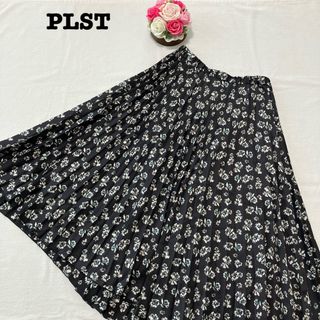 プラステ(PLST)のPLST プラステ　 レディース　花柄　ロングスカート　Sサイズ　黒　白　(ロングスカート)