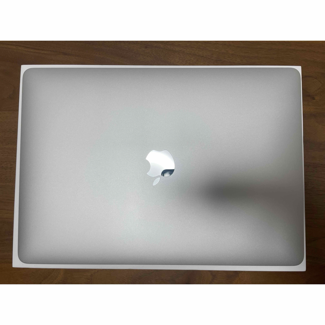 Mac (Apple)(マック)の美品❗️MacBook Air 2020 M1チップ シルバー スマホ/家電/カメラのPC/タブレット(ノートPC)の商品写真