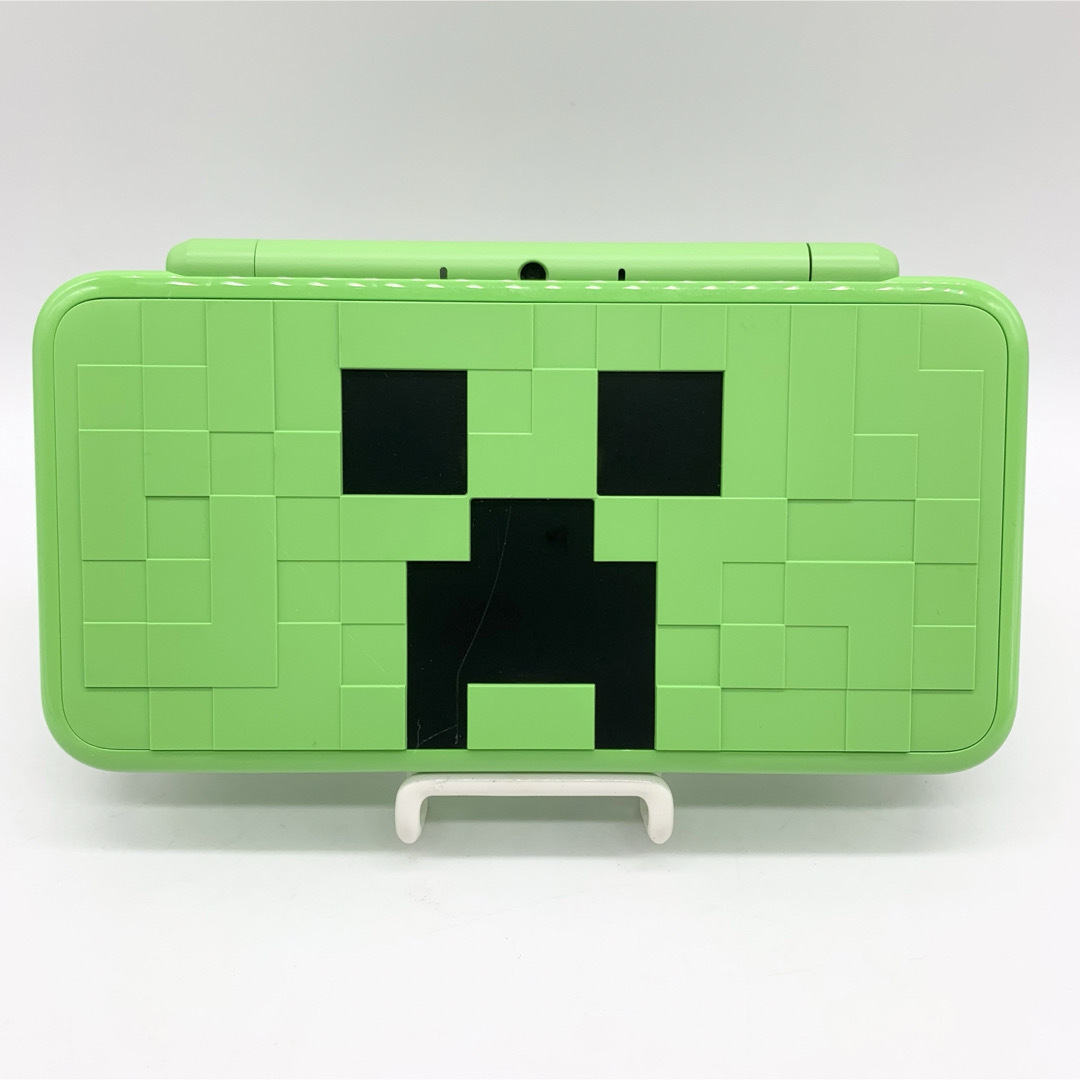 ニンテンドー2DS(ニンテンドー2DS)の【完品・液晶美品】new ニンテンドー2DS LL 本体 マインクラフト 任天堂 エンタメ/ホビーのゲームソフト/ゲーム機本体(携帯用ゲーム機本体)の商品写真