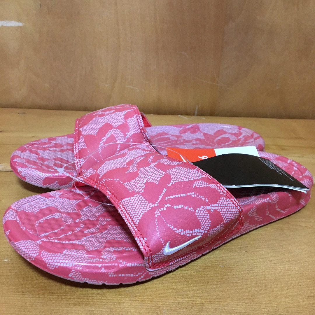 新品 23 NIKE BENASSI  ナイキ ベナッシ フラワープリント  レディースの靴/シューズ(サンダル)の商品写真