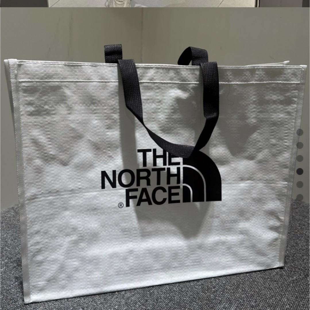 THE NORTH FACE(ザノースフェイス)のノースフェイス M ショッパー トート レディースのバッグ(トートバッグ)の商品写真