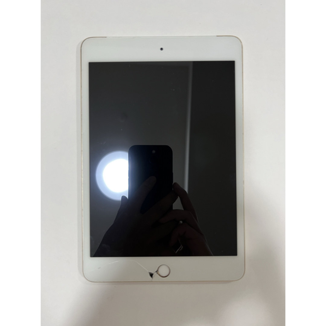 Apple(アップル)の【故障品・ジャンク】iPad mini 4 32GB ゴールド セルラー スマホ/家電/カメラのPC/タブレット(タブレット)の商品写真