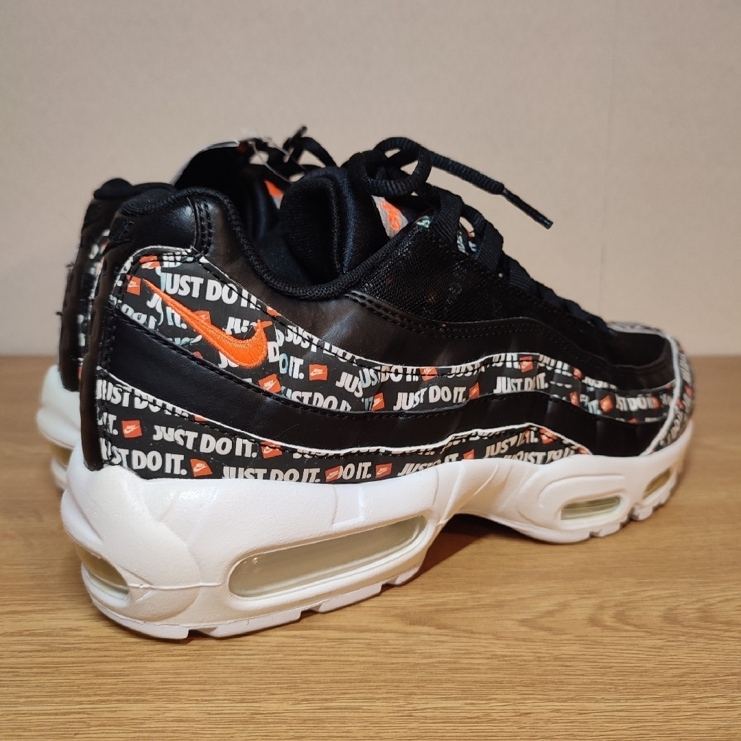 NIKE(ナイキ)の新品 特別モデル NIKE AIR MAX 95 SE “JUST DO IT” メンズの靴/シューズ(スニーカー)の商品写真