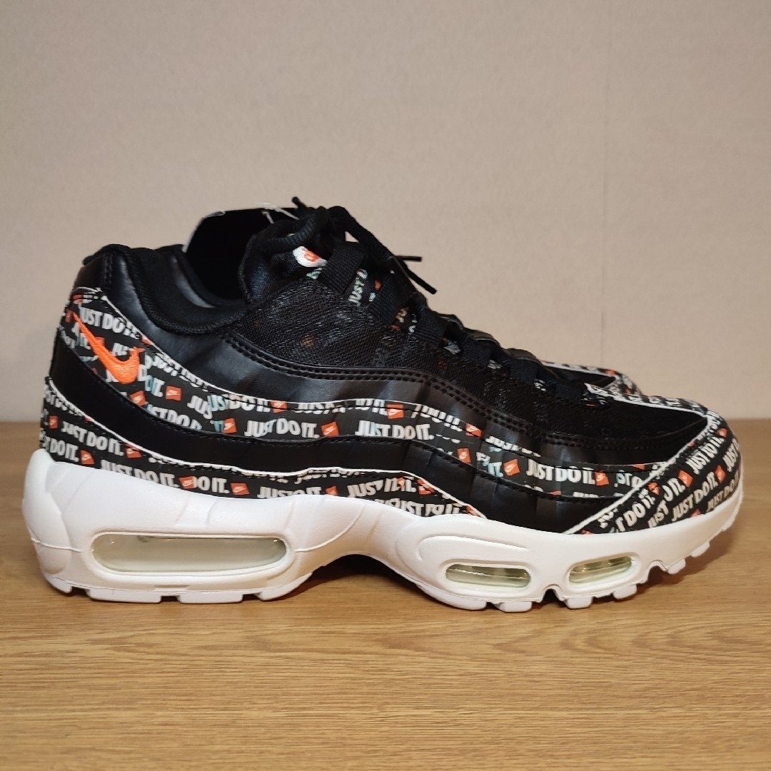 NIKE(ナイキ)の新品 特別モデル NIKE AIR MAX 95 SE “JUST DO IT” メンズの靴/シューズ(スニーカー)の商品写真