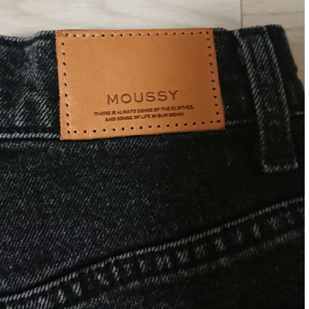 moussy(マウジー)のMOUSSY マウジー フレアデニム パンツ BLACK 24インチ レディースのパンツ(デニム/ジーンズ)の商品写真