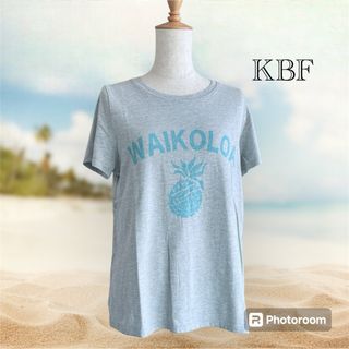 KBF - ケービーエフ　パイン柄Tシャツカットソー