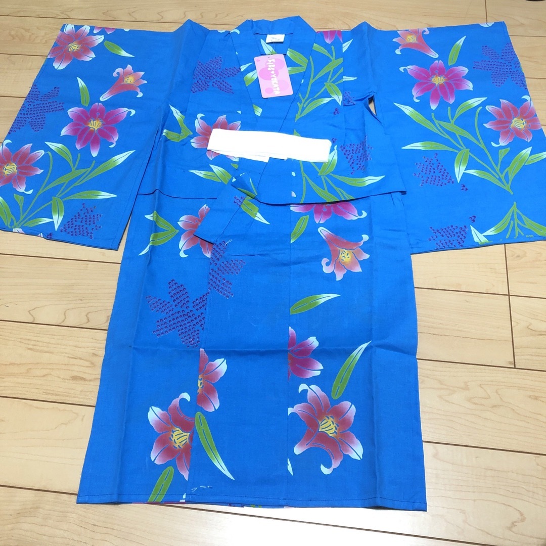 浴衣　ユリ　百合　100センチ　レトロ キッズ/ベビー/マタニティのキッズ服女の子用(90cm~)(甚平/浴衣)の商品写真