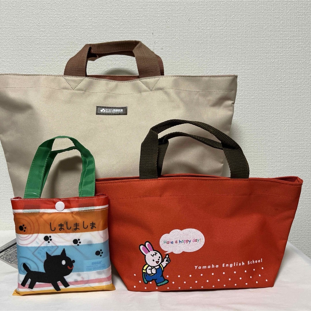 しましまぐるぐるエコバック& ヤマハ英語教室トートバッグ& 小さめバッグ　３点 レディースのバッグ(トートバッグ)の商品写真