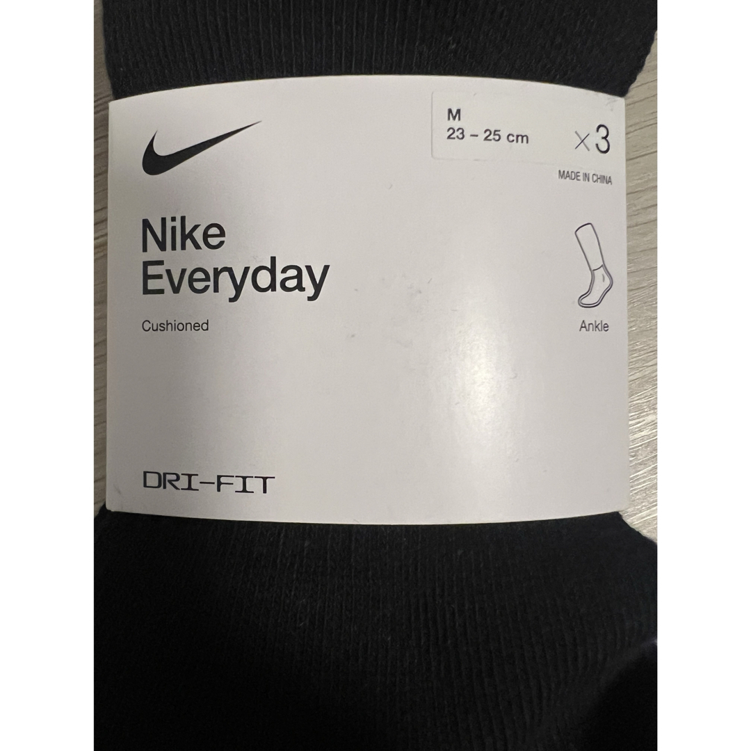 NIKE(ナイキ)のNIKE靴下23〜25㎝(M)イエロー1足 レディースのレッグウェア(ソックス)の商品写真
