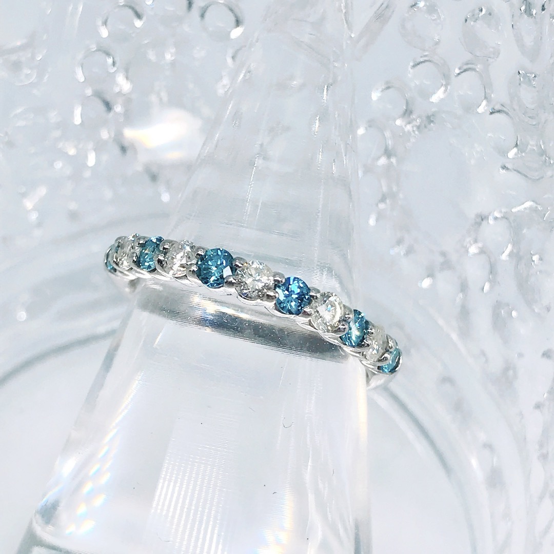 ハーフエタニティ ブルーダイヤモンドリング PT900 レディースのアクセサリー(リング(指輪))の商品写真