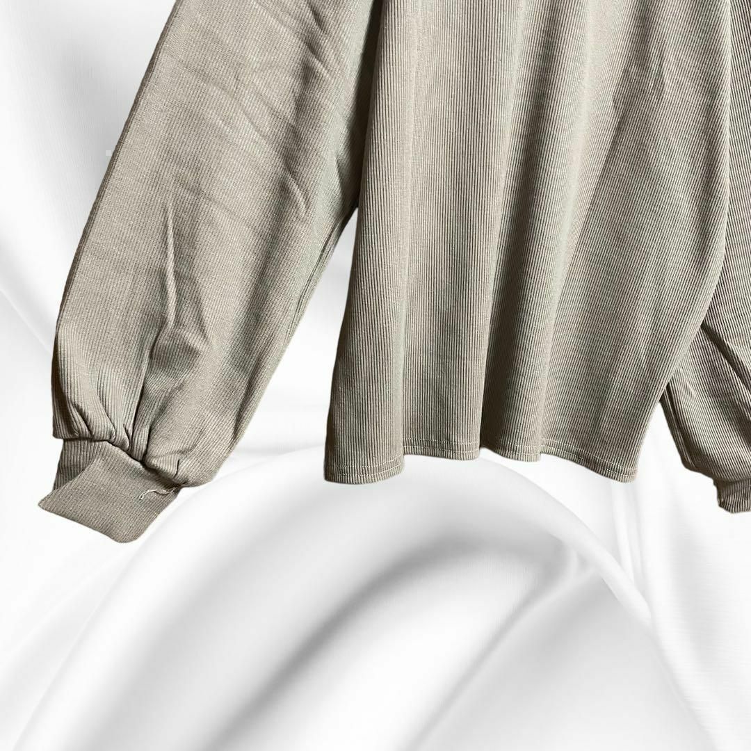 アプレジュールミニョンカットソー バックレースアップ　長袖　ゆったり　Free レディースのトップス(カットソー(長袖/七分))の商品写真