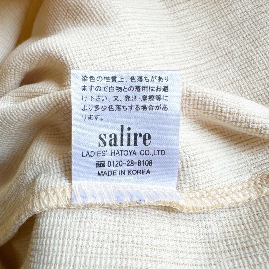 salire(サリア)のsalire　サリア　衿リボンデザイントップス　長袖トップス　ボウタイ レディースのトップス(カットソー(長袖/七分))の商品写真