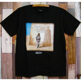 XL★新品スターウォーズ【DON'T LOOK BACK】プリントTシャツ(Tシャツ/カットソー(半袖/袖なし))