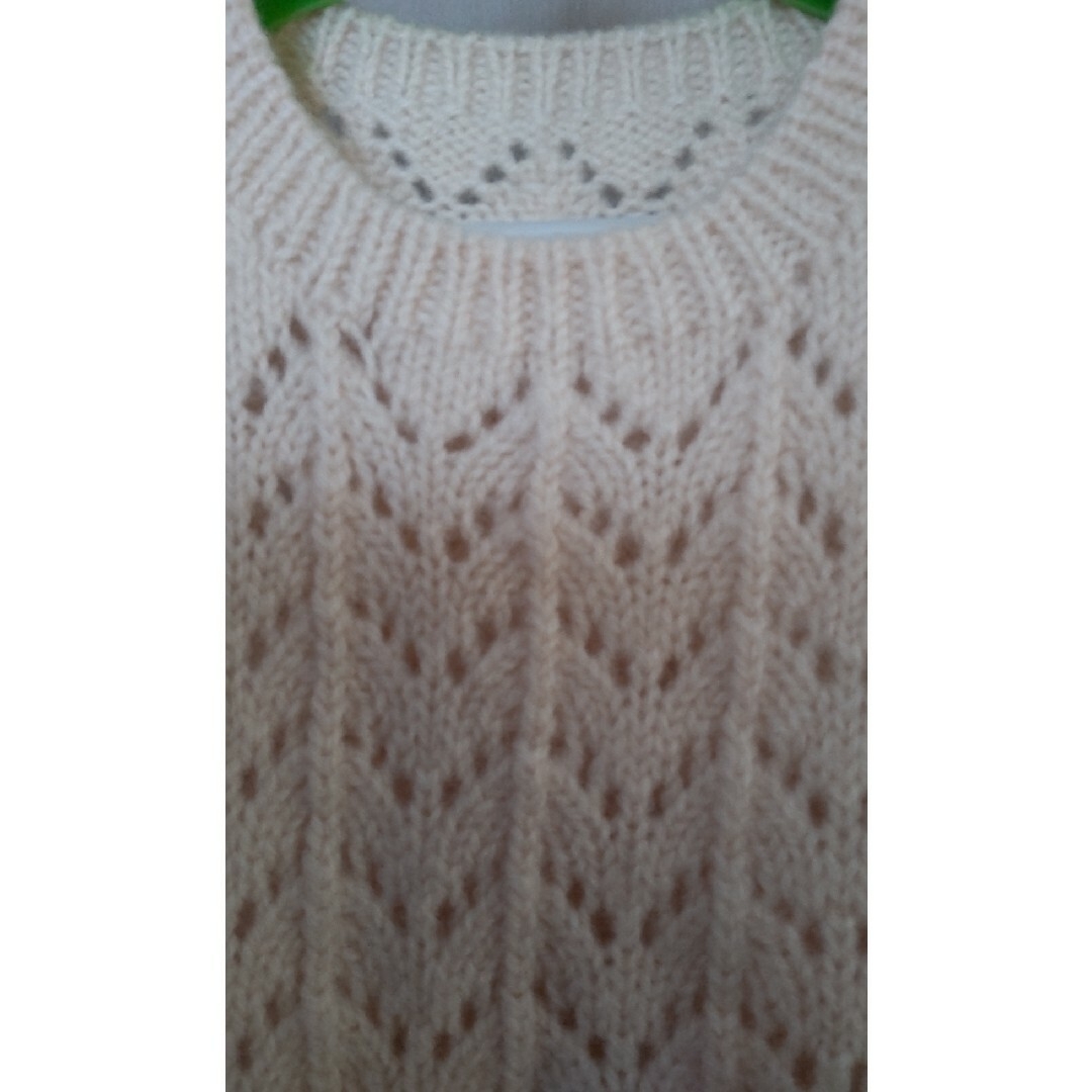 透かし編みベスト•手編み レディースのトップス(ベスト/ジレ)の商品写真