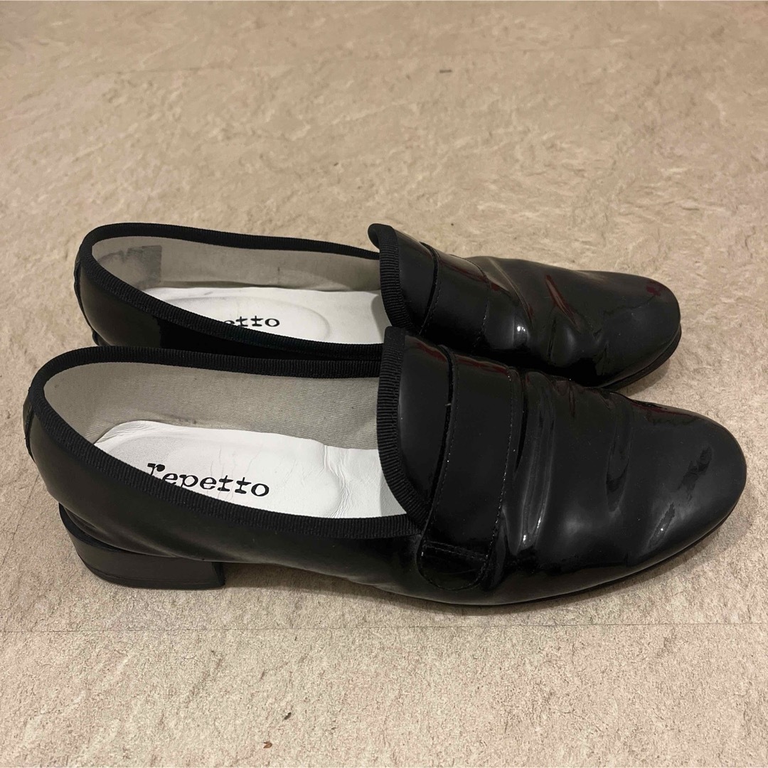 repetto(レペット)のRepetto マイケル ローファー エナメル ブラック　40 レディースの靴/シューズ(ローファー/革靴)の商品写真