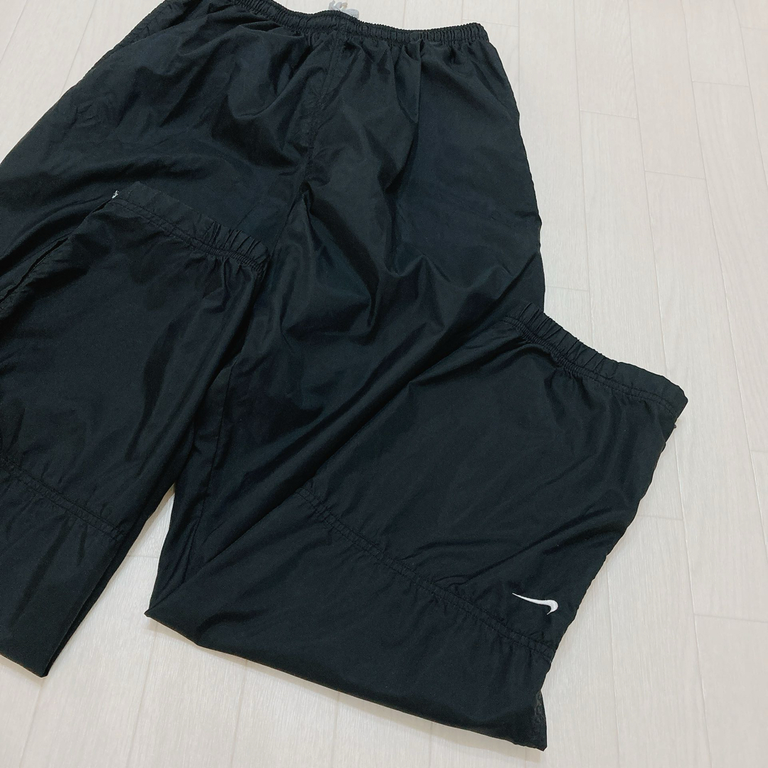 NIKE(ナイキ)のNIKE ナイキ　ナイロンパンツ　ウィンドパンツ　L レディースのパンツ(その他)の商品写真