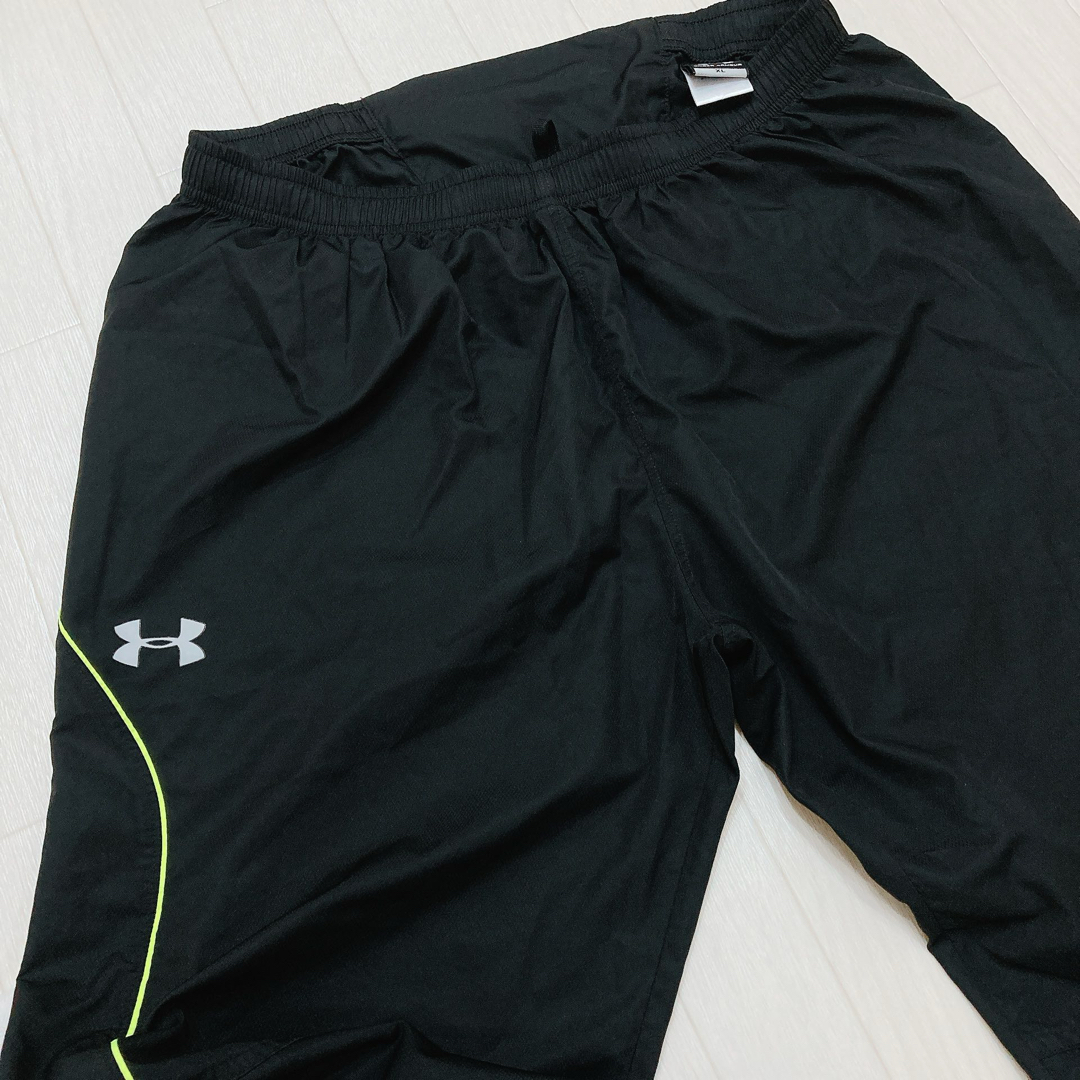 UNDER ARMOUR(アンダーアーマー)のUNDER ARMOUR アンダーアーマー　ナイロンパンツ　シャカパン　XL メンズのパンツ(その他)の商品写真