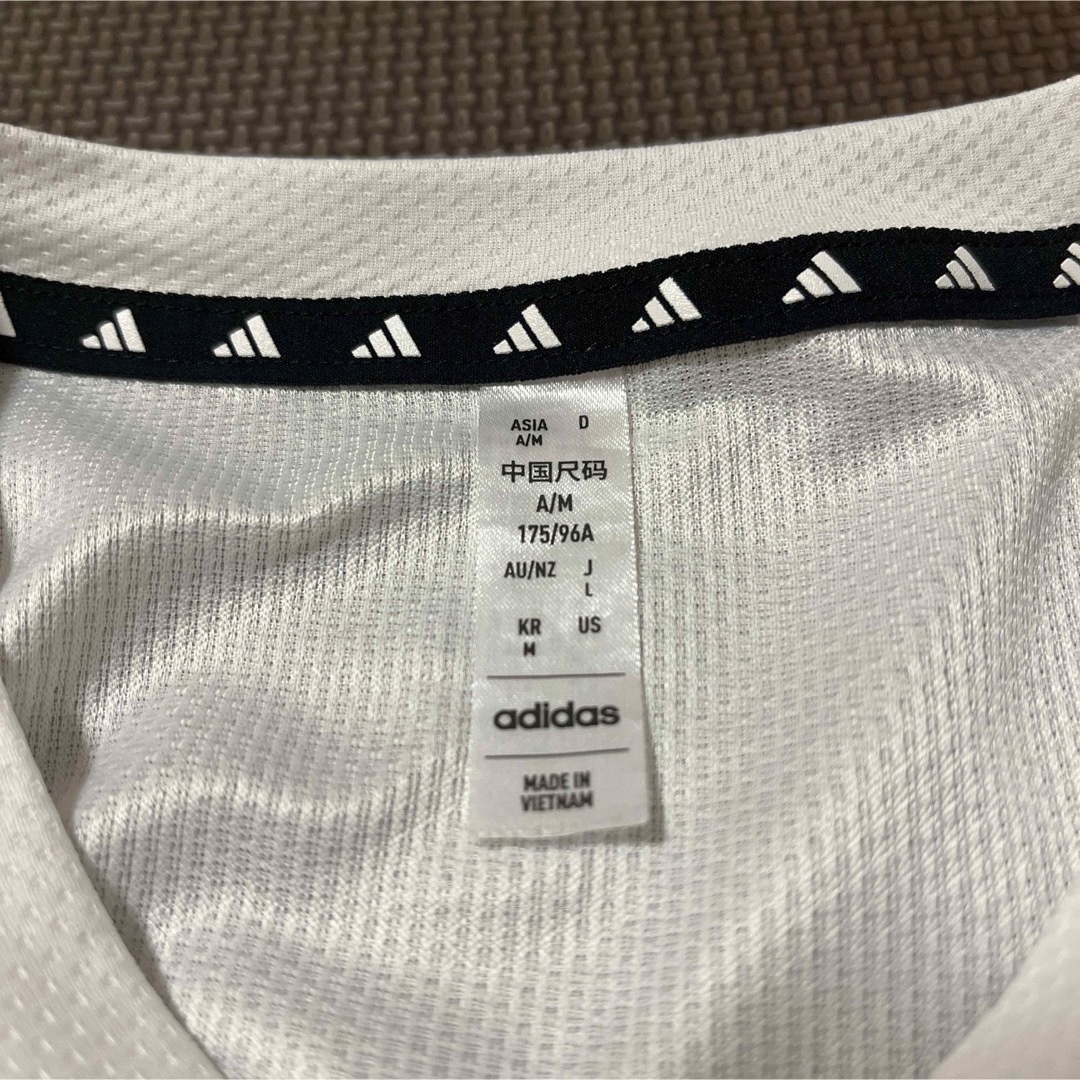 adidas(アディダス)のアディダス　上下セットアップ　L メンズのトップス(Tシャツ/カットソー(半袖/袖なし))の商品写真