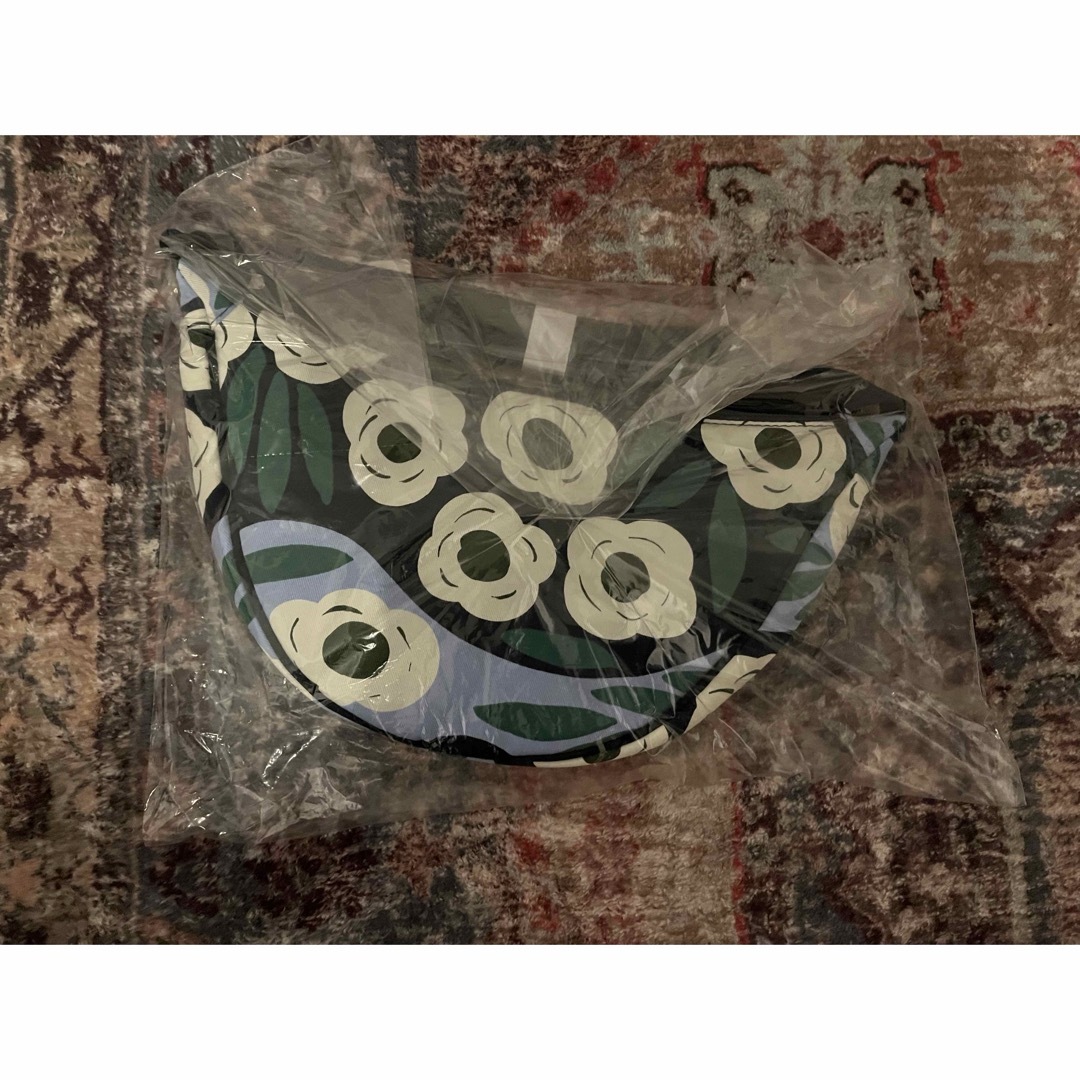 marimekko(マリメッコ)のUNIQLO マリメッコショルダーバッグ レディースのバッグ(ショルダーバッグ)の商品写真