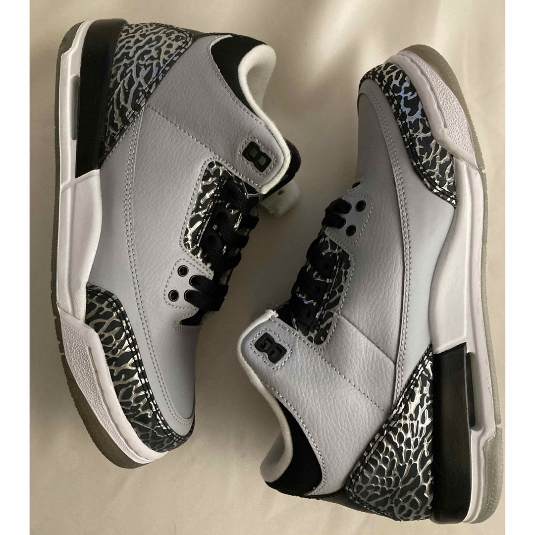 NIKE(ナイキ)の【新品】Air Jordan 3 レトロ BGウルフグレー メタリック シルバー メンズの靴/シューズ(スニーカー)の商品写真