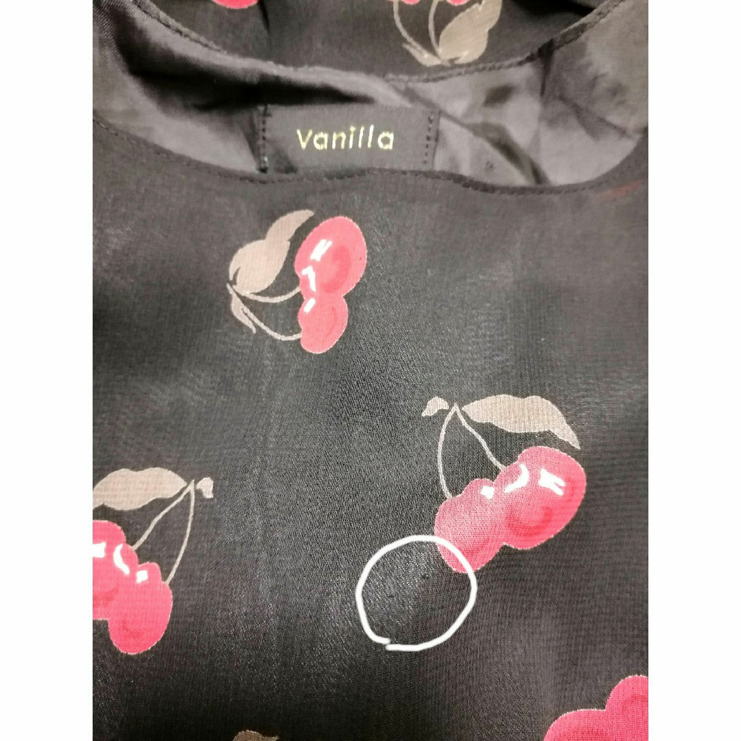 【vanilla 】レディース・さくらんぼ柄・ワンピース・Mサイズ レディースのワンピース(ミニワンピース)の商品写真