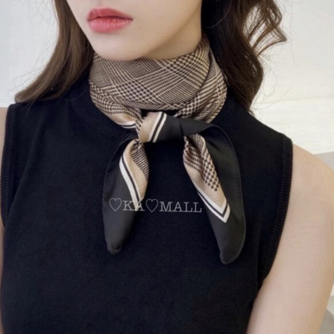 Sー1❤️スカーフ❤️正方形❤️首元華やか❤️大人カラー レディースのファッション小物(バンダナ/スカーフ)の商品写真