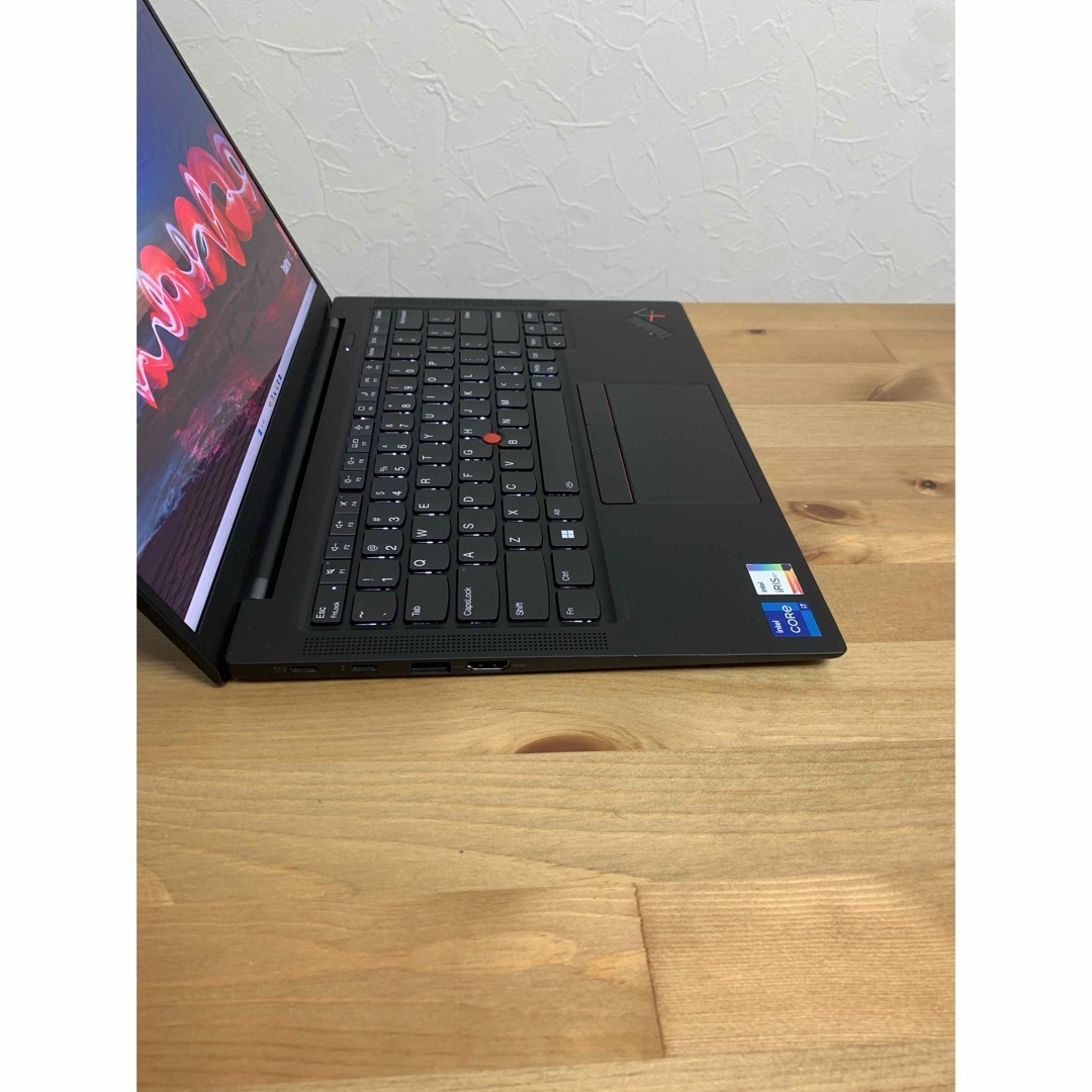 Lenovo(レノボ)の美品ThinkPad X1 Carbon Gen9 i7-11th 32G 1T スマホ/家電/カメラのPC/タブレット(ノートPC)の商品写真