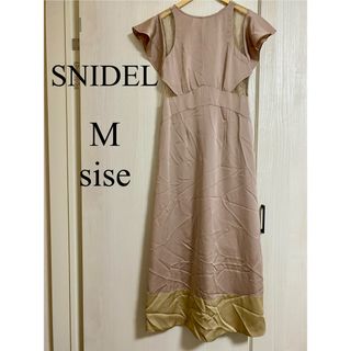 スナイデル(SNIDEL)のスナイデル　バックシャンレースドレス　M ロングワンピース　ピンクベージュ(ロングワンピース/マキシワンピース)