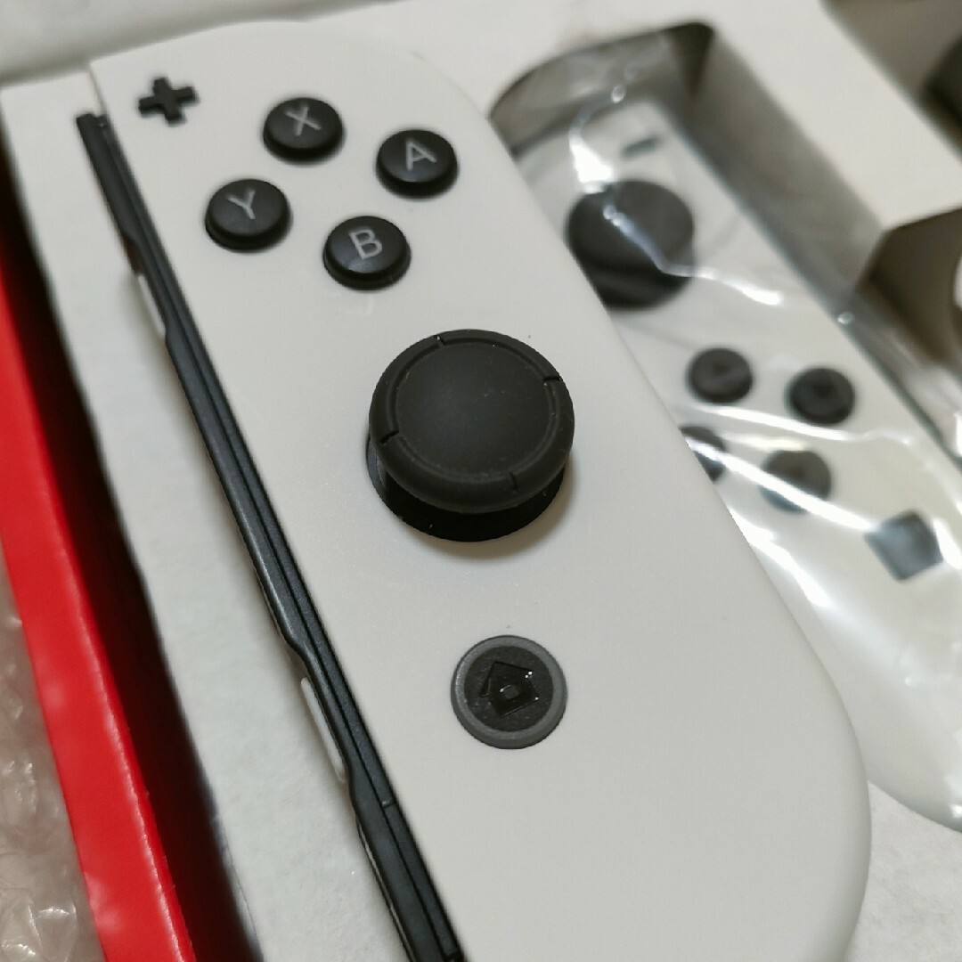 Nintendo Switch(ニンテンドースイッチ)のニンテンドーSwitch有機ELモデル エンタメ/ホビーのゲームソフト/ゲーム機本体(携帯用ゲーム機本体)の商品写真