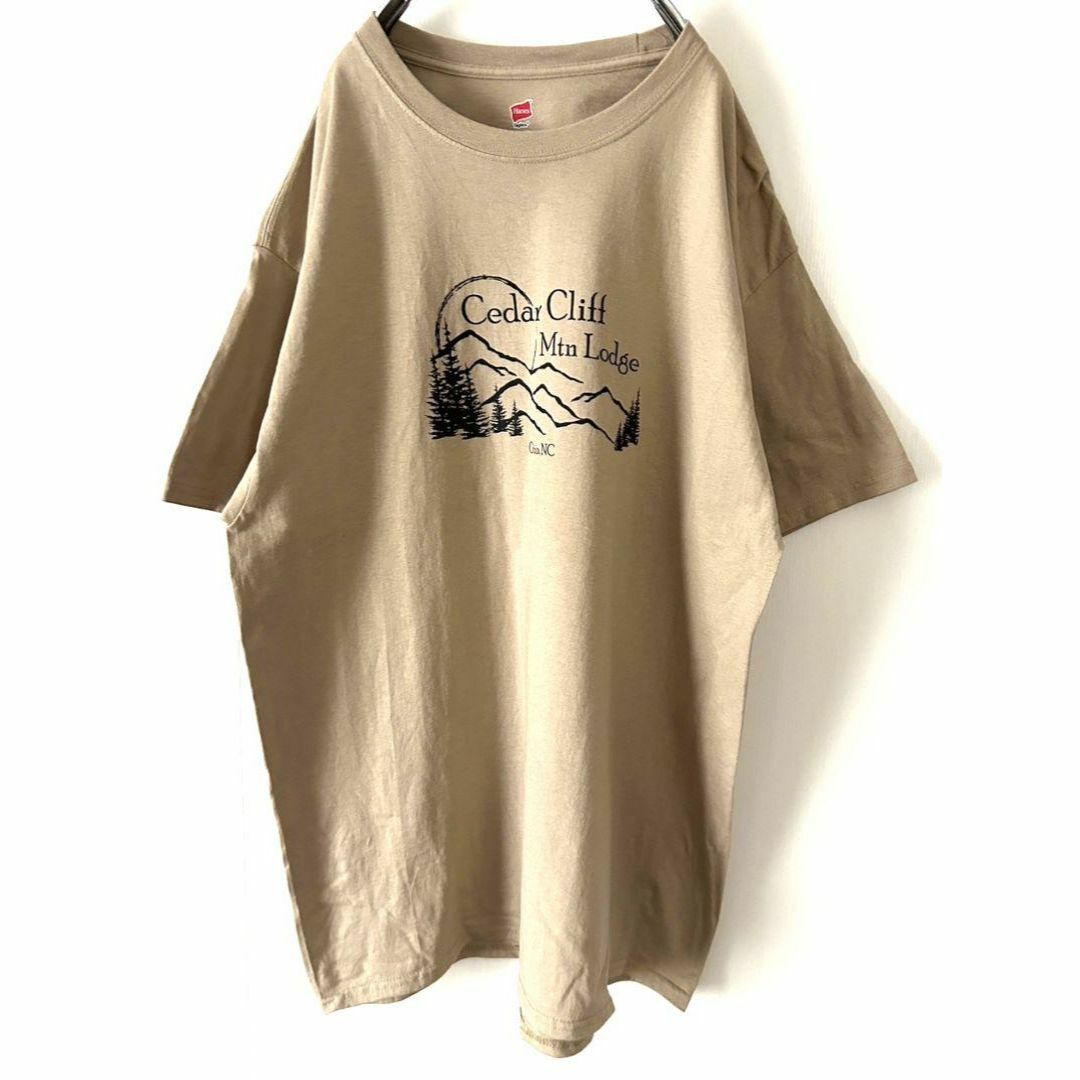 Hanes(ヘインズ)のヘインズ Cedar Cliff Mtnロッジ Tシャツ XL ベージュ古着 メンズのトップス(Tシャツ/カットソー(半袖/袖なし))の商品写真