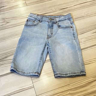 ザラキッズ(ZARA KIDS)の【ZARA KIDS】ザラキッズ ブリーチデニム 青 ハーフパンツ サイズ134(パンツ/スパッツ)